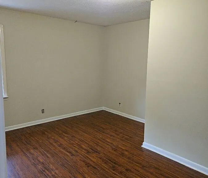 211 W Mason St — Photo 10