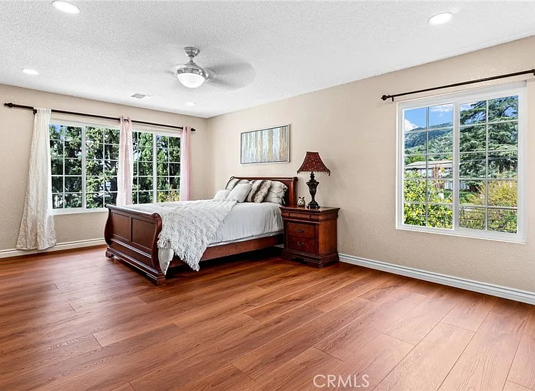 1236 E Sierra Madre Ave — Photo 33