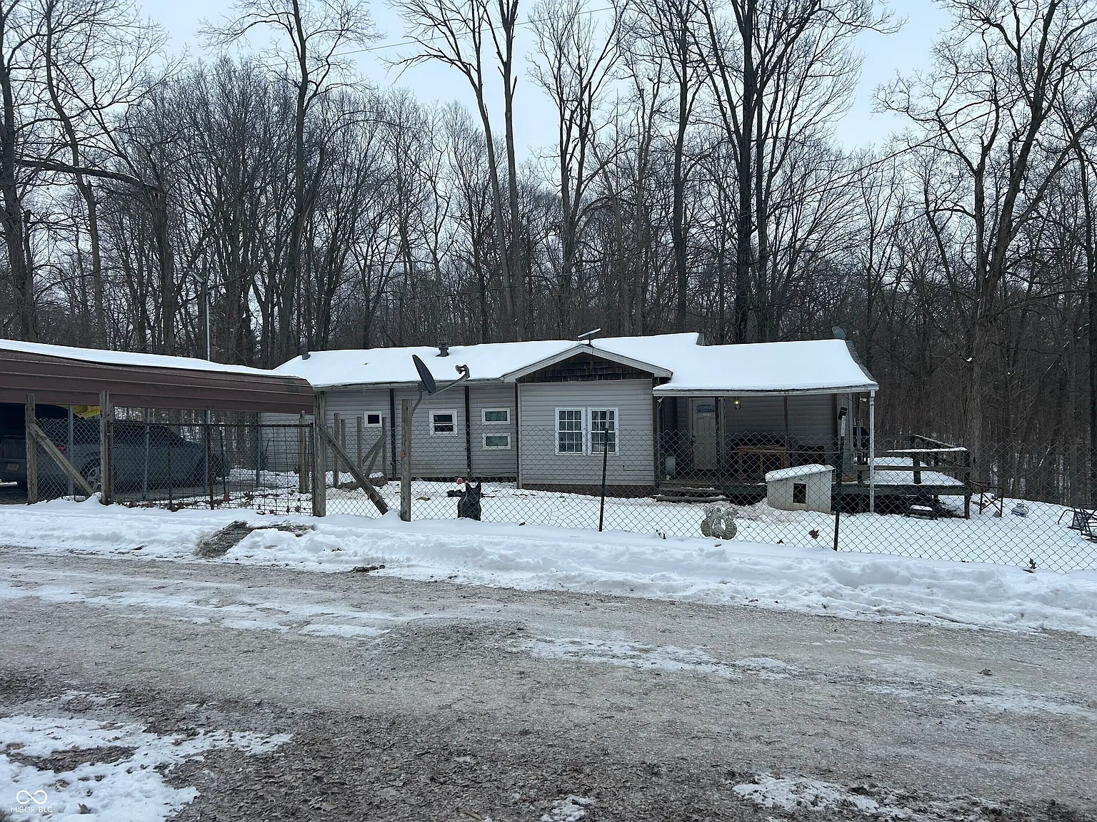 10615 E Stanley Rd photo 1