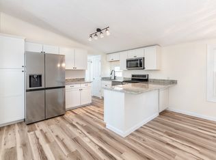 30 Cherry St, Belmont, NH 03220