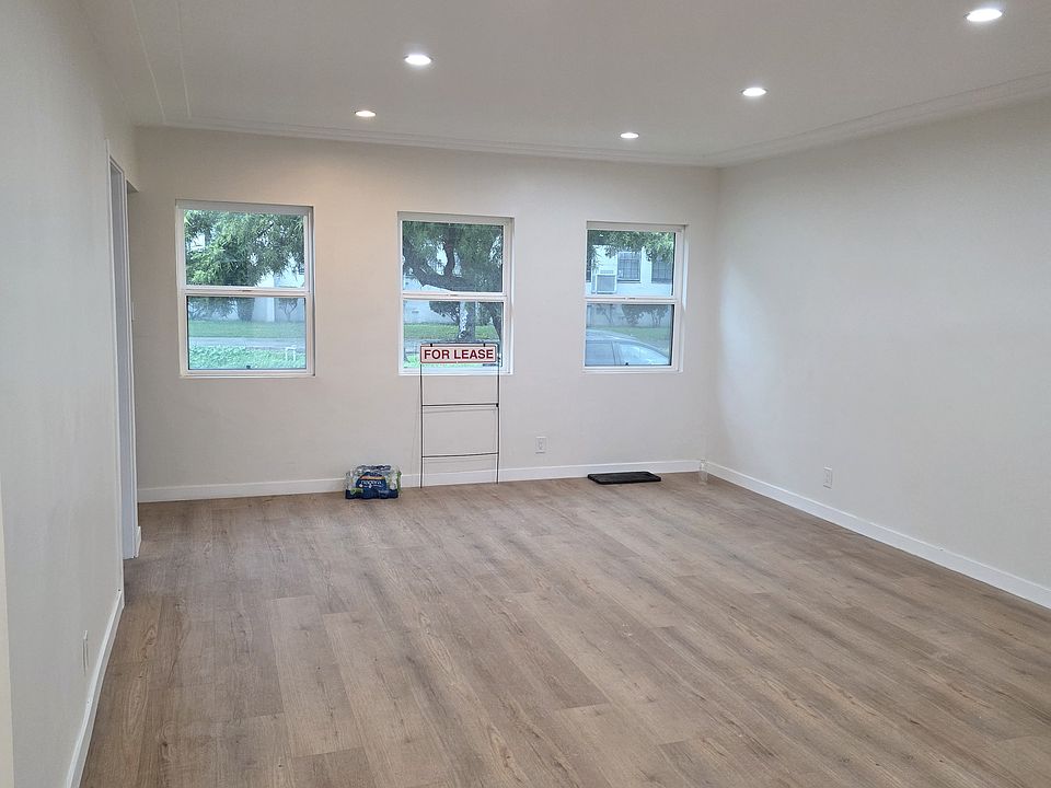 1st image of 4110 9th Ave #4112