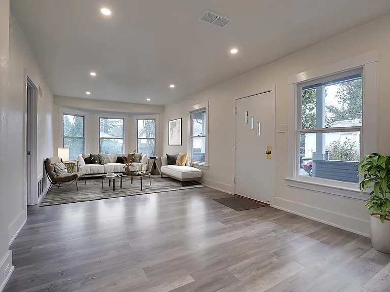 425 W Sierra Ave #425 — Photo 13