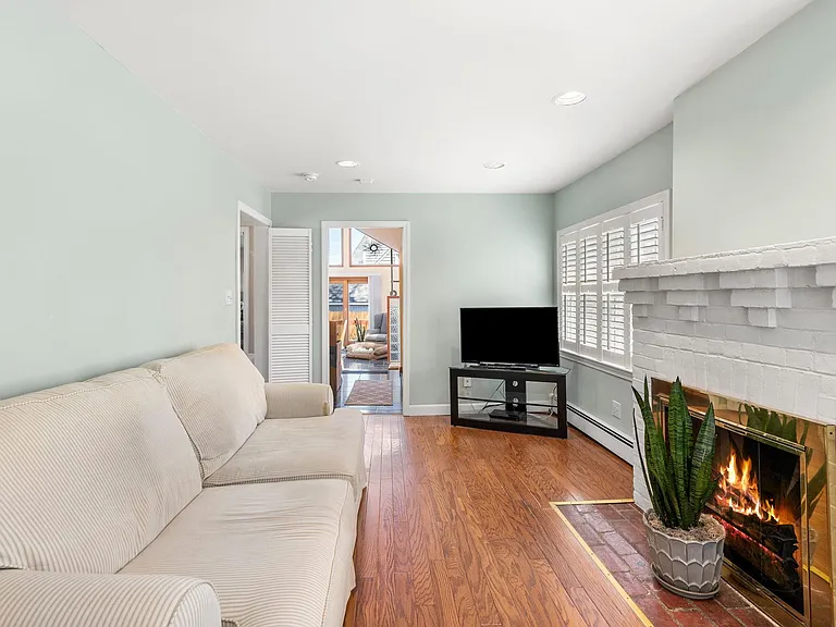 166 Albatross Rd — Photo 18
