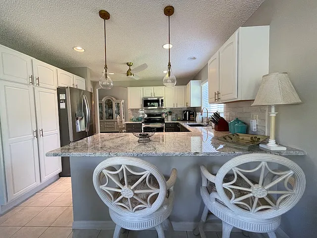 2126 Sansores St — Photo 9