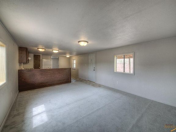 4th image of 8134 S Blucksberg Dr