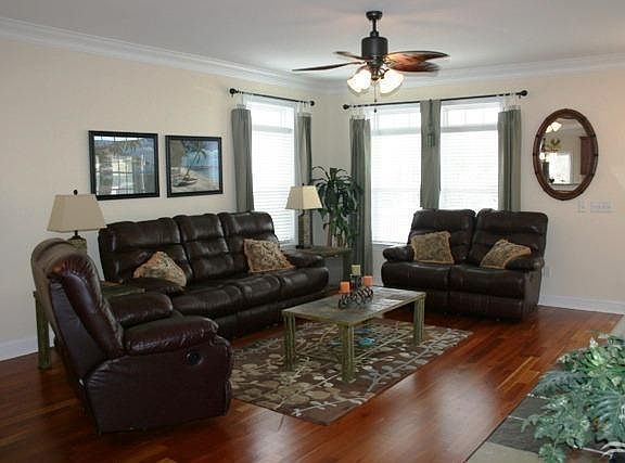 5th image of 120 W Beach Dr