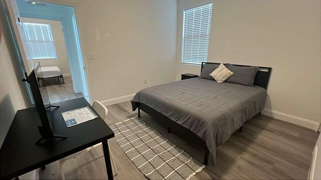 4 bed, 2.5 bath, 1588 sqft, $750 — Photo 3