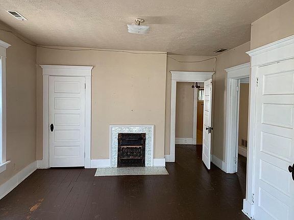 3rd image of 415 3rd St #C