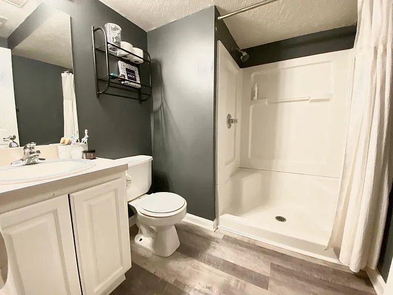 1035 Meadow Run — Photo 18
