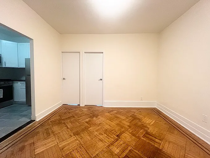 125 Washington Pl #3B — Photo 5