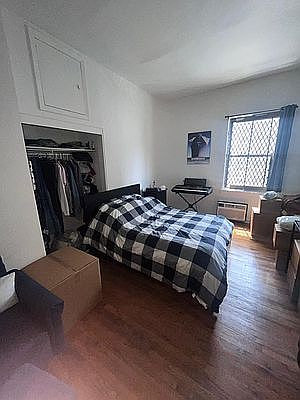 3rd image of 324 E 14th St #5F