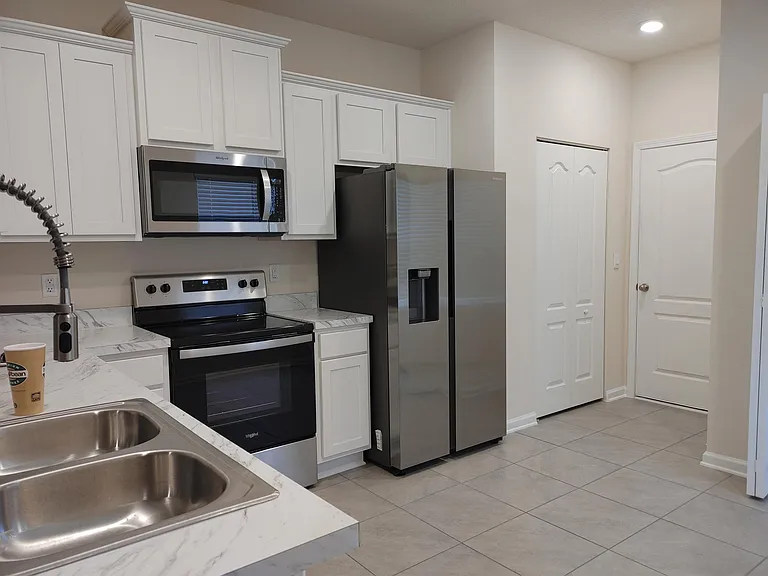 9595 Star Dr #1 — Photo 3