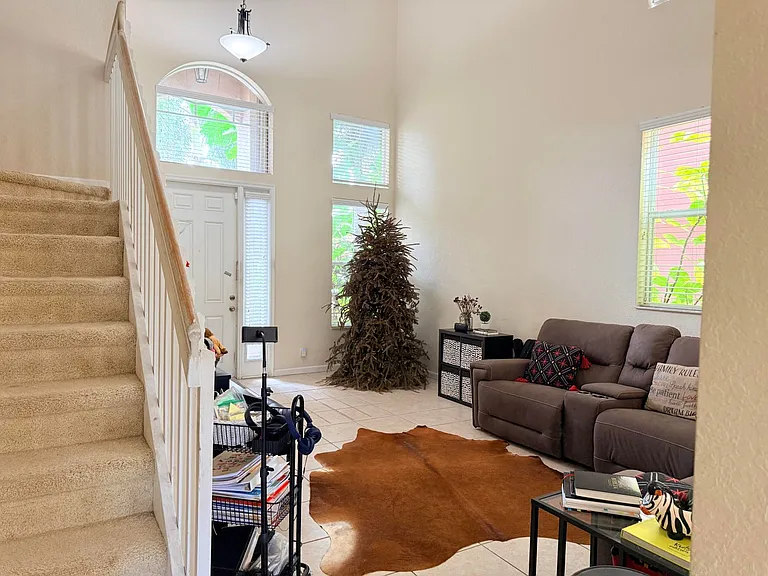 17 Country Lake Cir — Photo 8