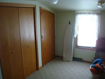 5th image of 406 N Best Ave