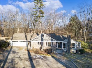 14 Woodland Rd, Mount Kisco, NY 10549