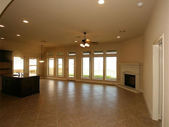 5th image of 1819 Emerald Trace Ln