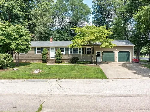7 Jay Dr Photo 1 7 Jay Dr Photo 1