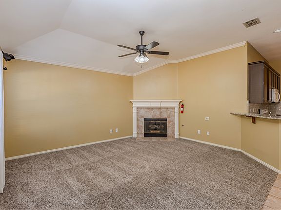 4th image of 3811 Rose Ct