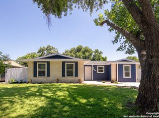 5234 Foxcross Dr, Kirby, TX 78219