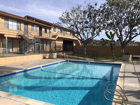 2nd image of 128 Hill Dr #208