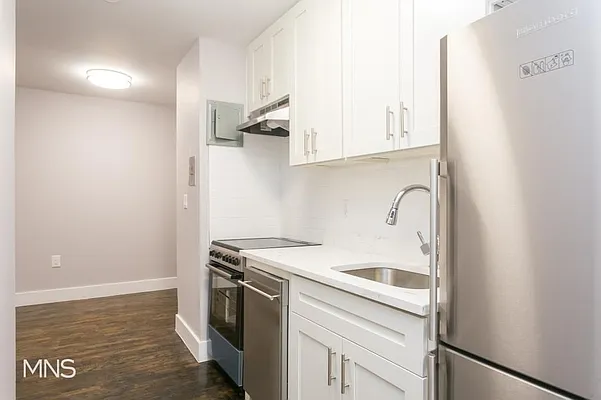 Rented by MNS Marketing | media 10