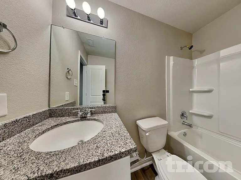 15649 Del Norte Dr — Photo 10