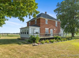 5060 N Neff Rd, Edmore, MI 48829