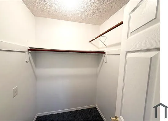 958 Fay Blvd — Photo 8
