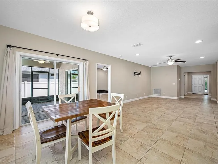 230 Clayton St — Photo 14