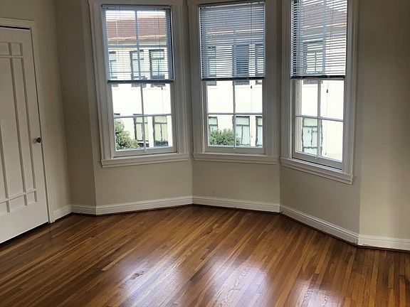3rd image of 1101 Francisco St #201