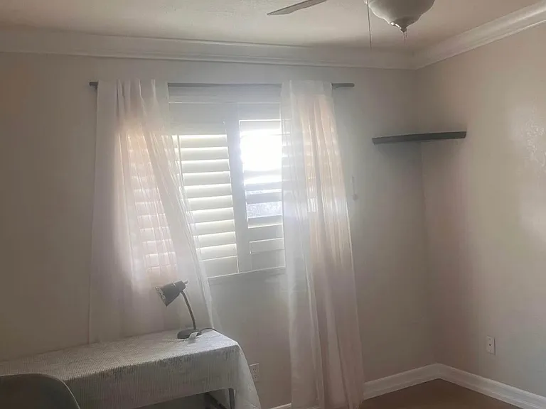 1235 N Lincoln St — Photo 13