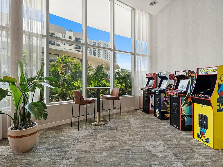 700 NE 24th St #1601 — Photo 33