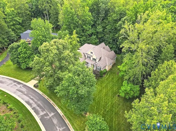 8853 Porto Ct, New Kent, VA 23124