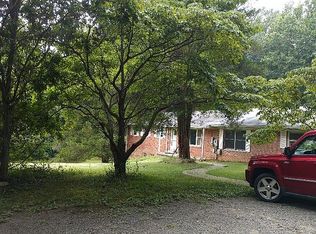 11600 Stuart Mill Rd, Oakton, VA 22124