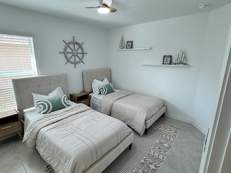 115 Naomi Pl — Photo 17