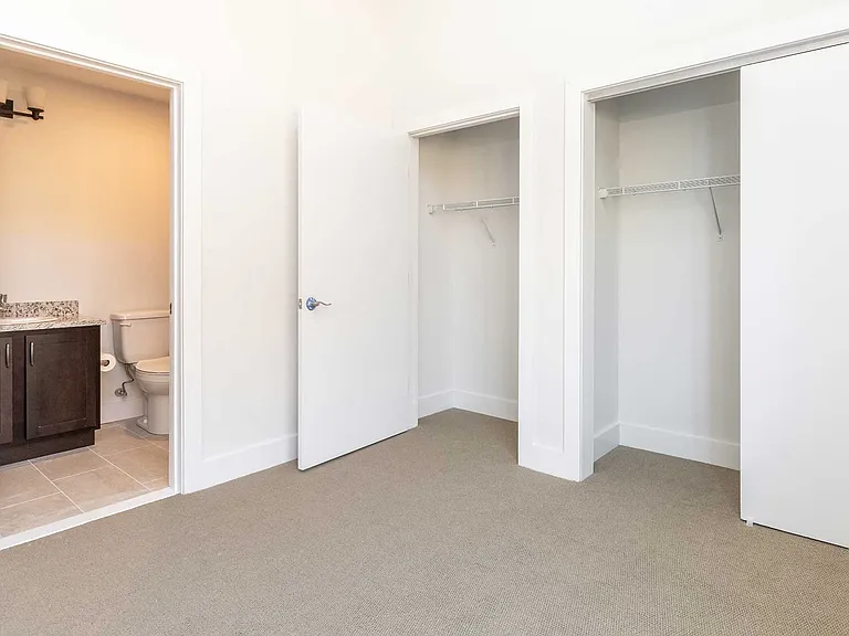 150 Oakland St — Photo 22