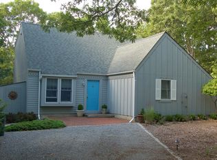 7 Deer Trail Rd, Southampton, NY 11968