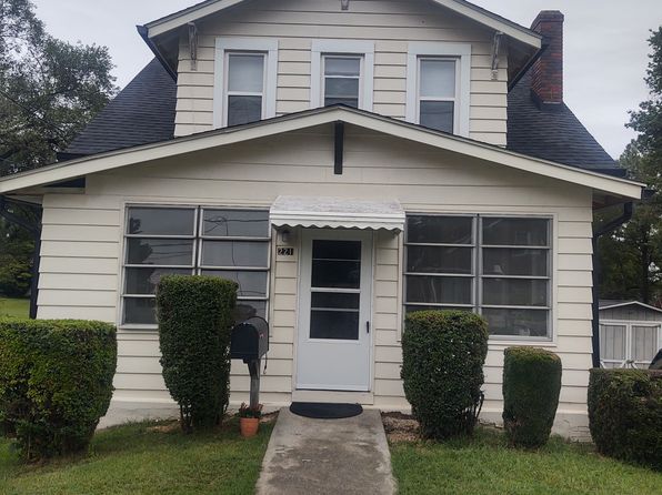 221 Huntington Blvd NE #A