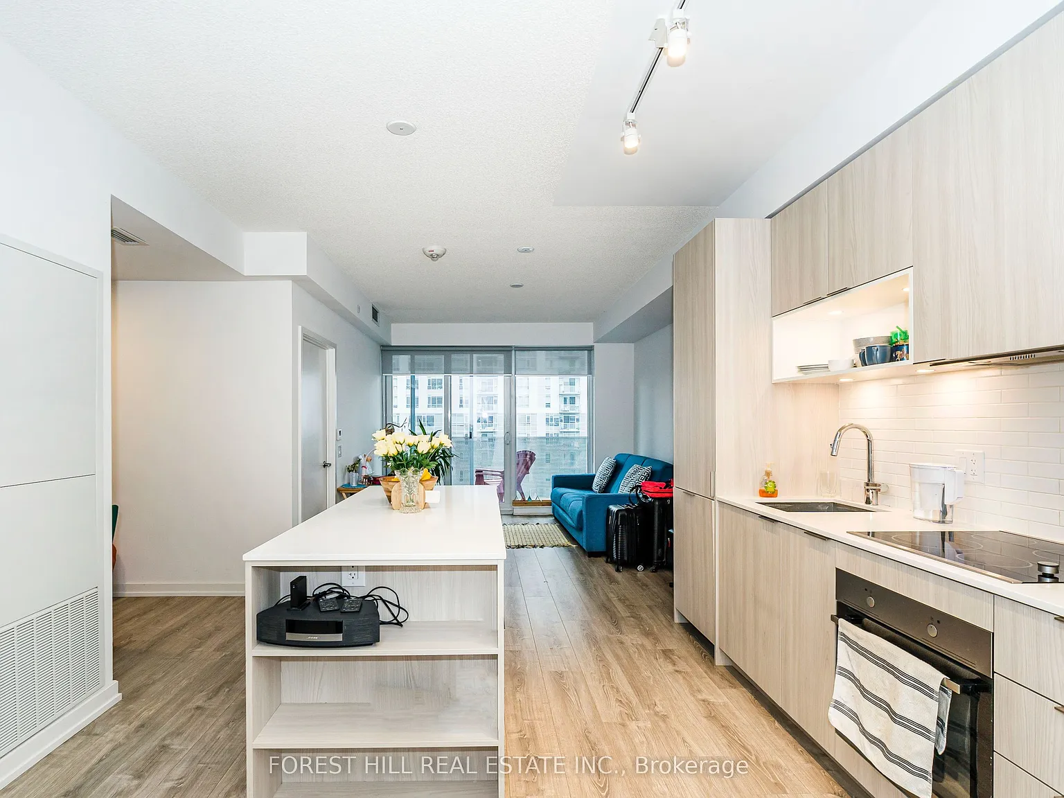 2 bed, $2,450 — Photo 4