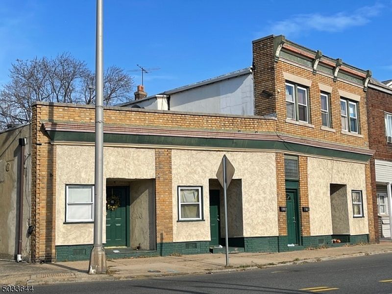 2nd image of 47 W Main St