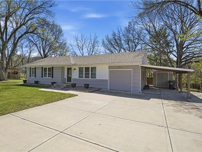 2602 NW Vesper St, Blue Springs, MO, 64015