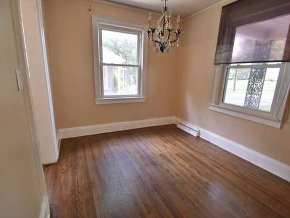 3rd image of 505 S Clay St