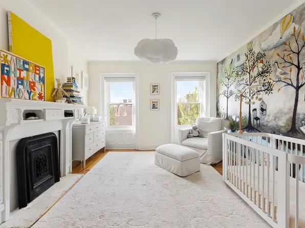 100 6th Avenue image 20 of 27