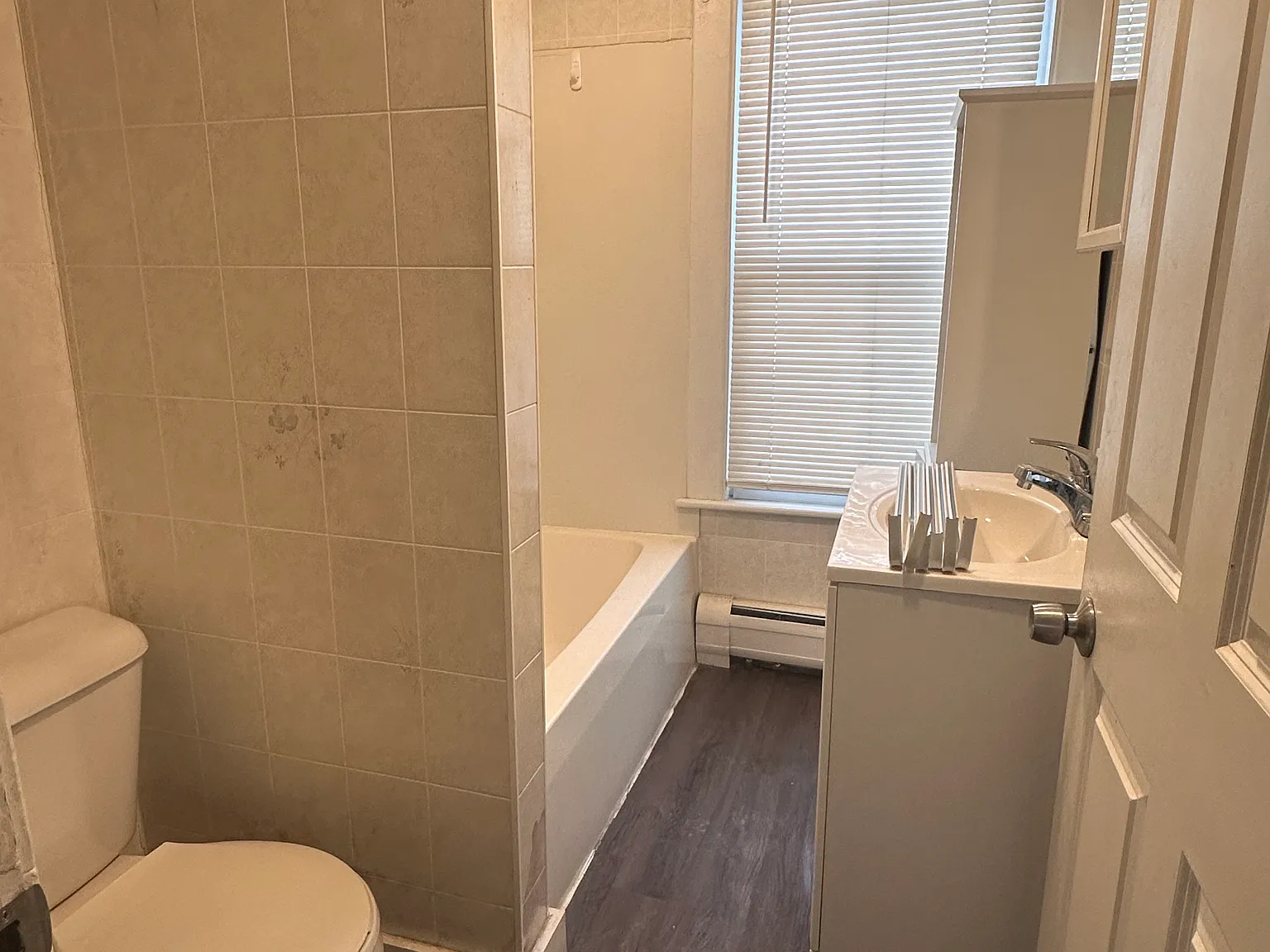 3 bed, 1200 sqft, $1,500 — Photo 3