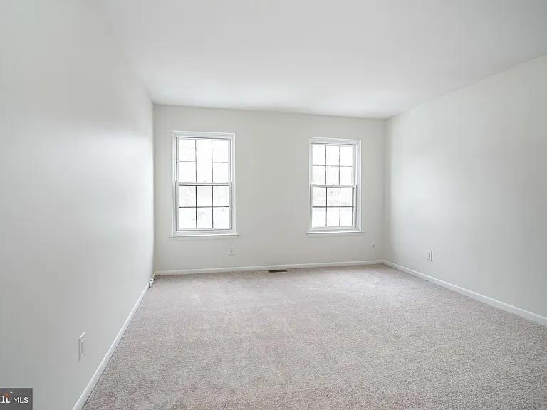 117 Chaucer Rd — Photo 19