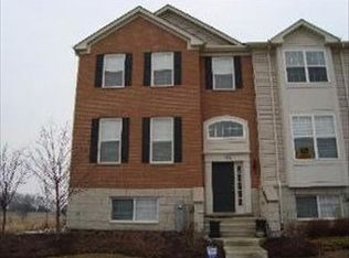 150 Willey St, Gilberts, IL 60136