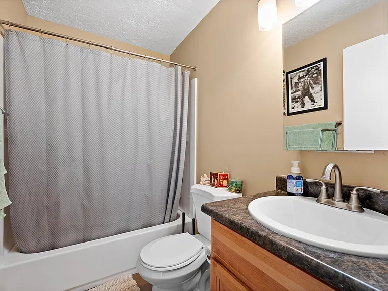 1028 S West Temple — Photo 3
