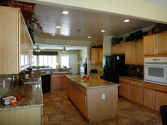 3rd image of 2621 Mourning Warbler Ave