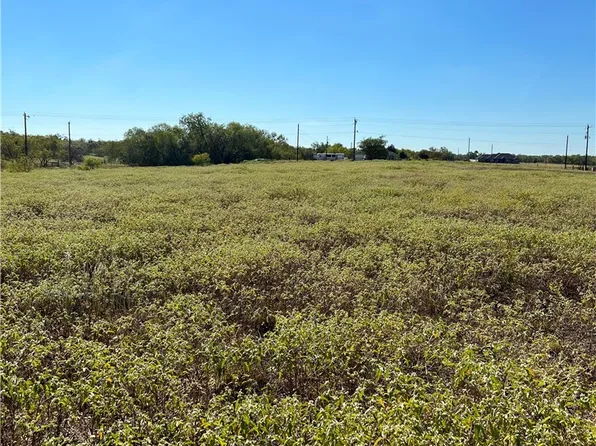 1 County Road 150, San Antonio, TX 78223