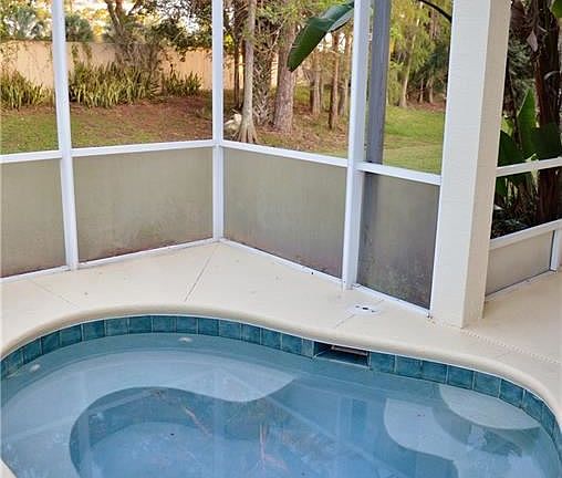 3rd image of 18160 Horseshoe Bay Cir